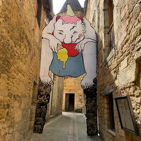 Beauvau - Numero 6 - Centre De *