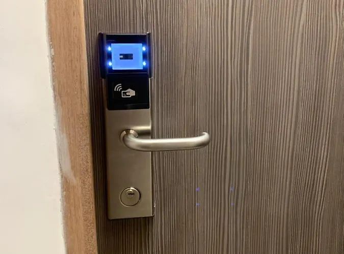 Beauvau - Numero 6 - Centre De *